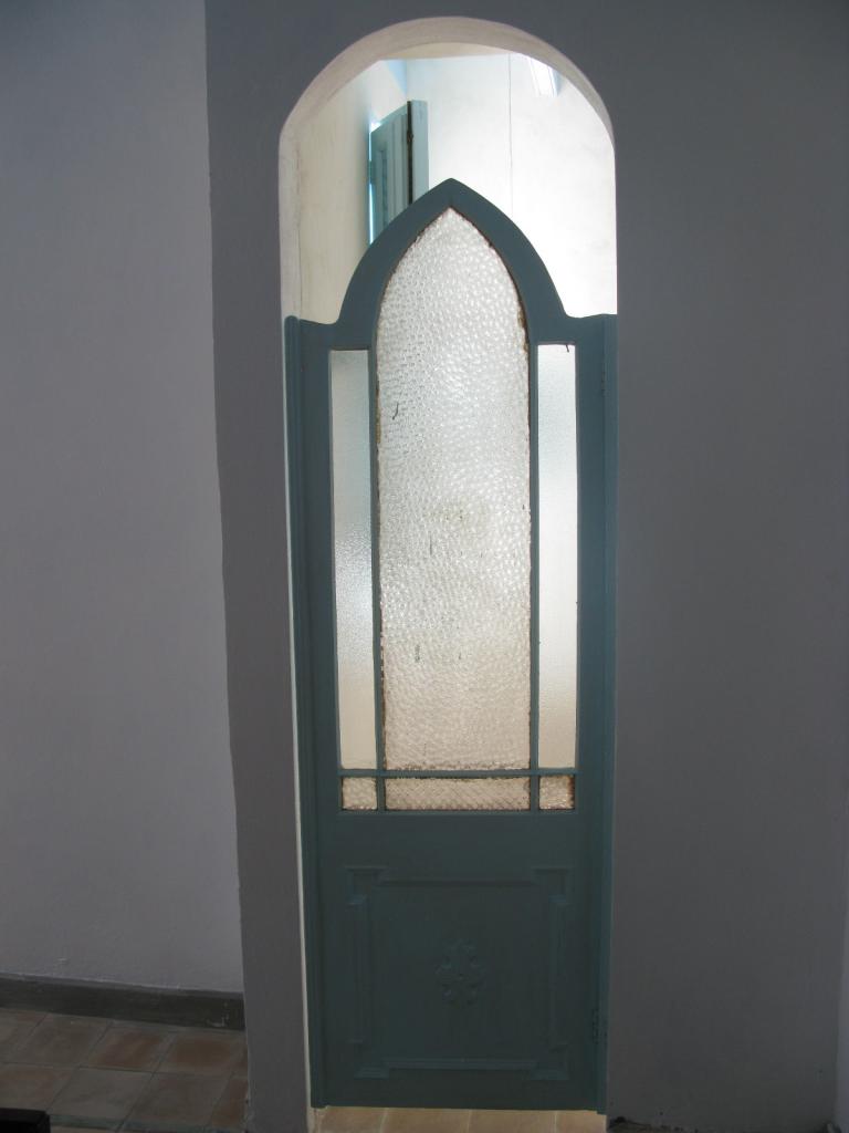 Casa Vieja door